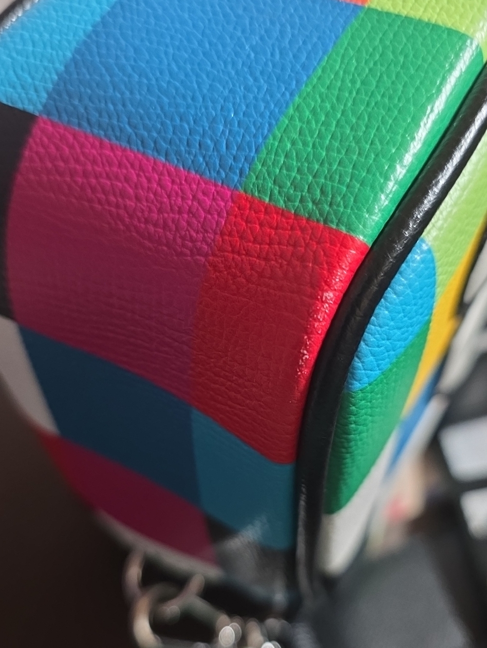 Karl Lagerfeld Multicolor Checkered Camera Crossbody Euc - Picture 8 of 13